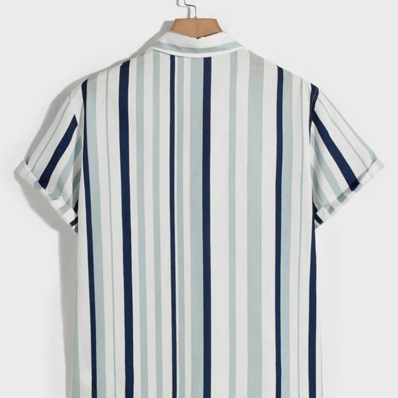 Casual Blue & White Men's Striped Shirt - Picture 2 of 5
